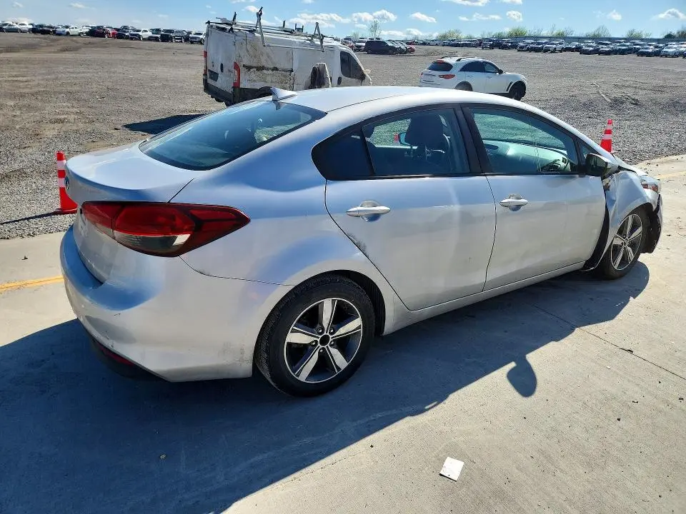 2018 KIA FORTE LX  