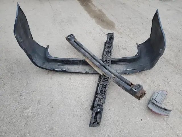 2012 TOYOTA SIENNA LE