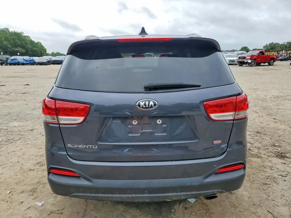 2018 KIA SORENTO LX  
