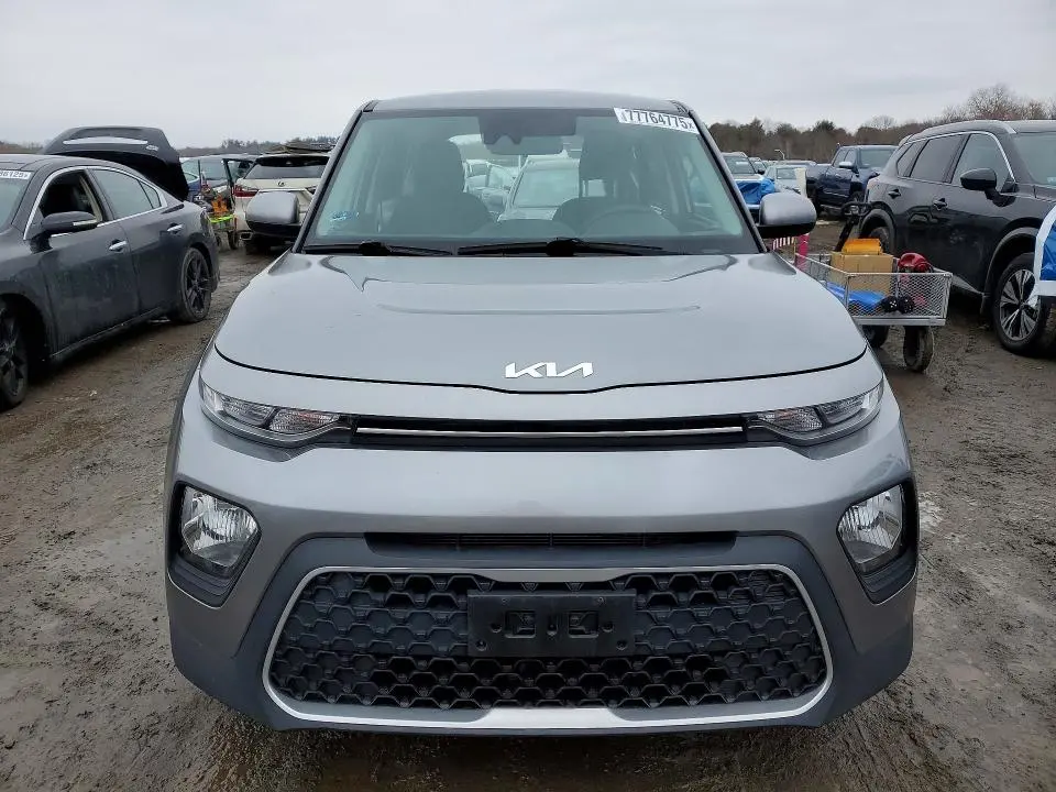 2022 KIA SOUL LX  