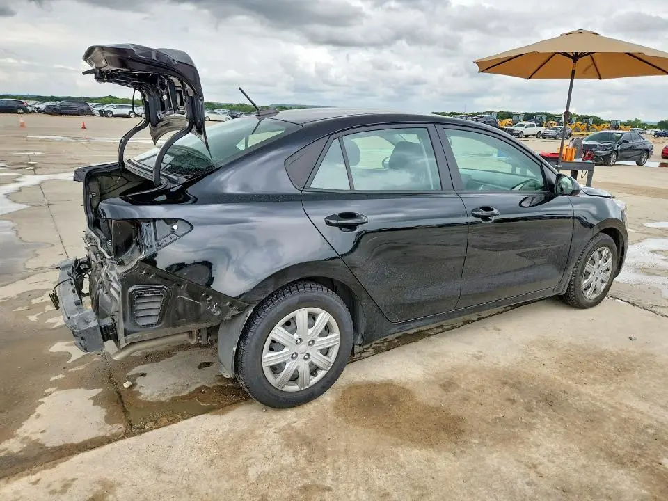 2022 KIA RIO S  