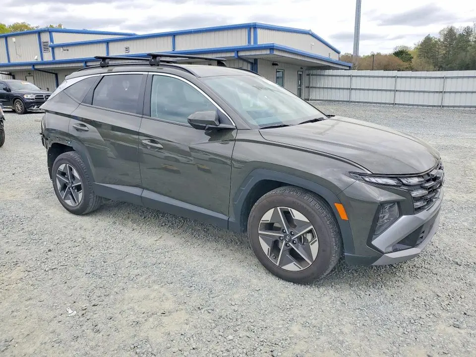 2025 HYUNDAI TUCSON SEL  