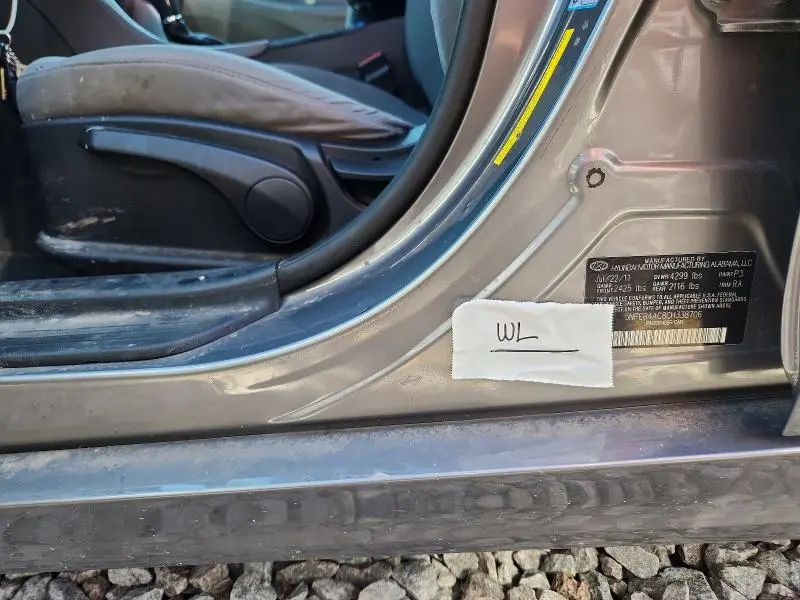 2012 HYUNDAI SONATA GLS  