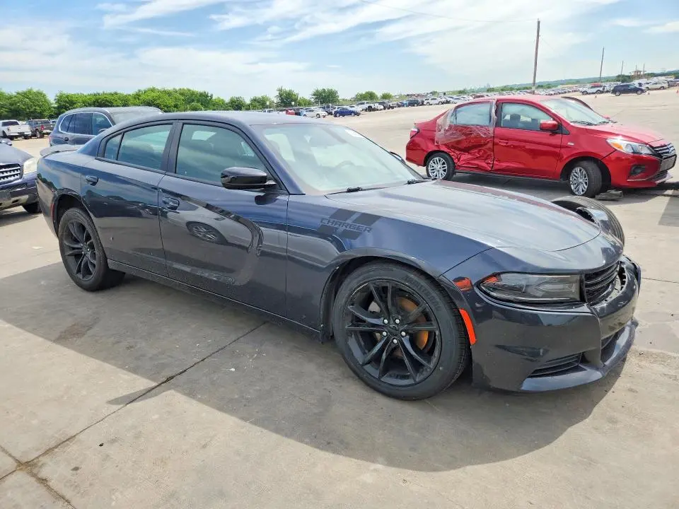 2016 DODGE CHARGER SE  