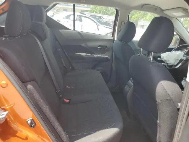 2022 NISSAN KICKS SV  
