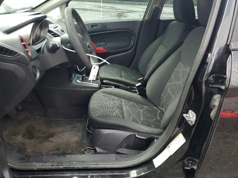 2011 FORD FIESTA SE  