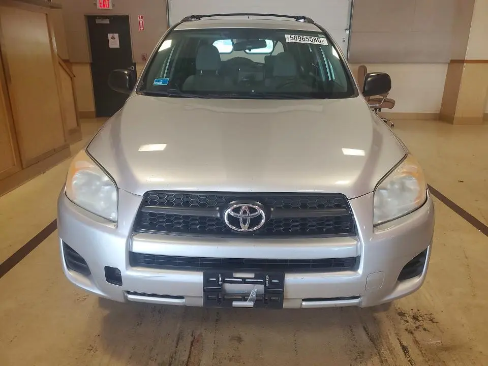2011 TOYOTA RAV4 BASE  