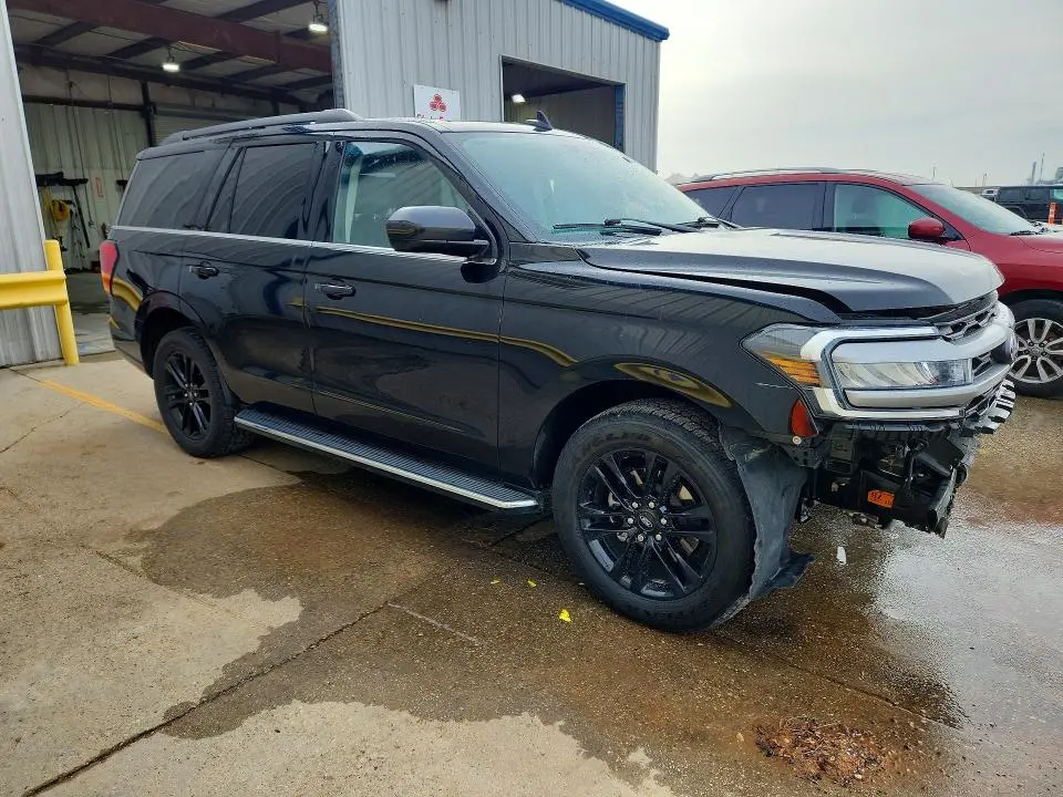 2023 FORD EXPEDITION XLT  