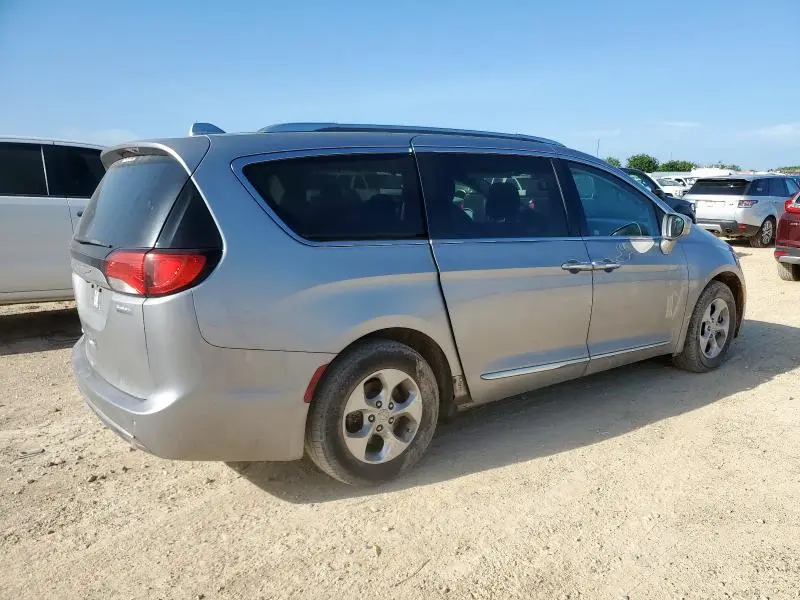 2017 CHRYSLER PACIFICA TOURING L PLUS  