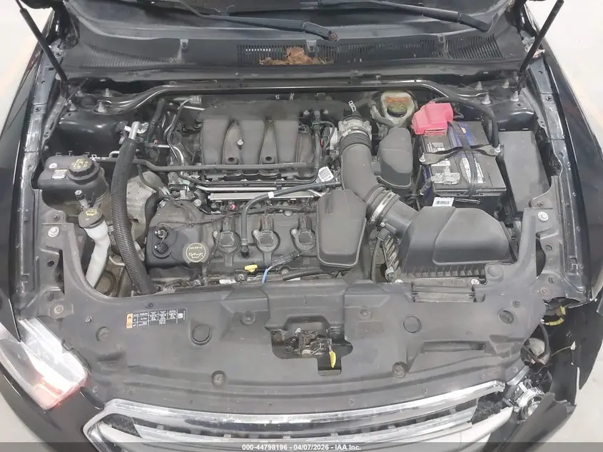 2015 FORD TAURUS SE