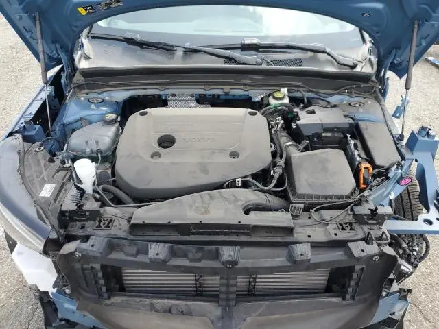 2024 VOLVO XC40 ULTIMATE  