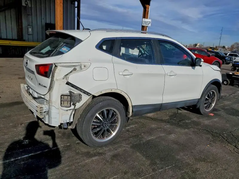 2017 NISSAN ROGUE SPORT S  