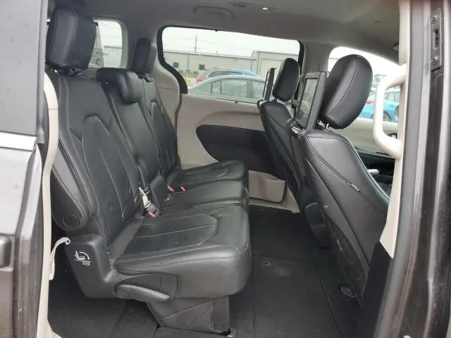 2017 CHRYSLER PACIFICA TOURING L PLUS  