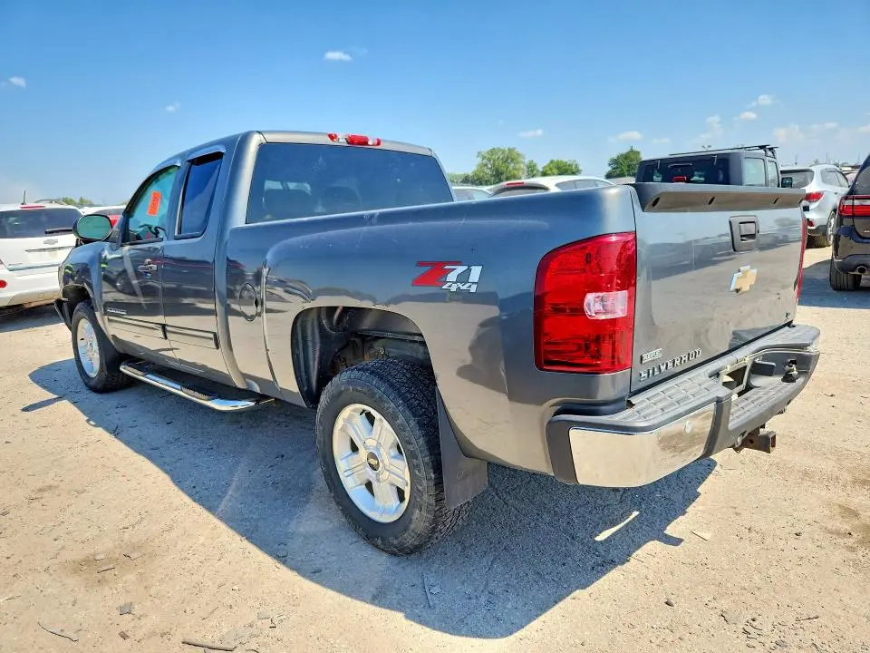 2011 CHEVROLET SILVERADO K1500 LT  