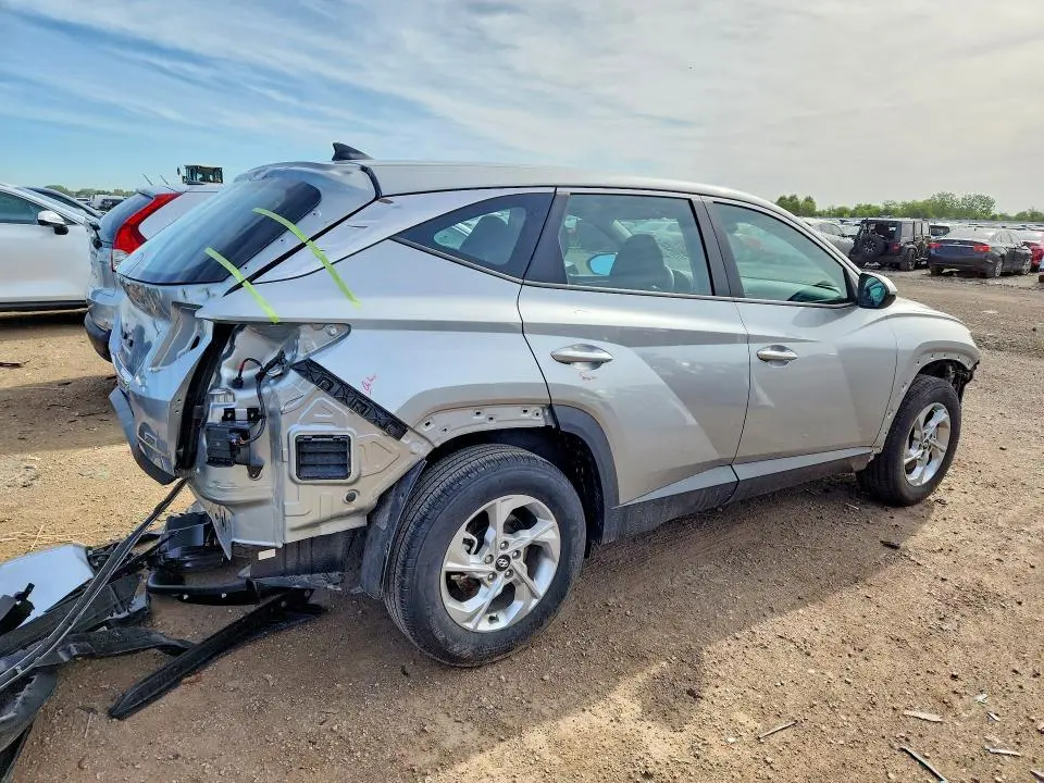 2024 HYUNDAI TUCSON SE  