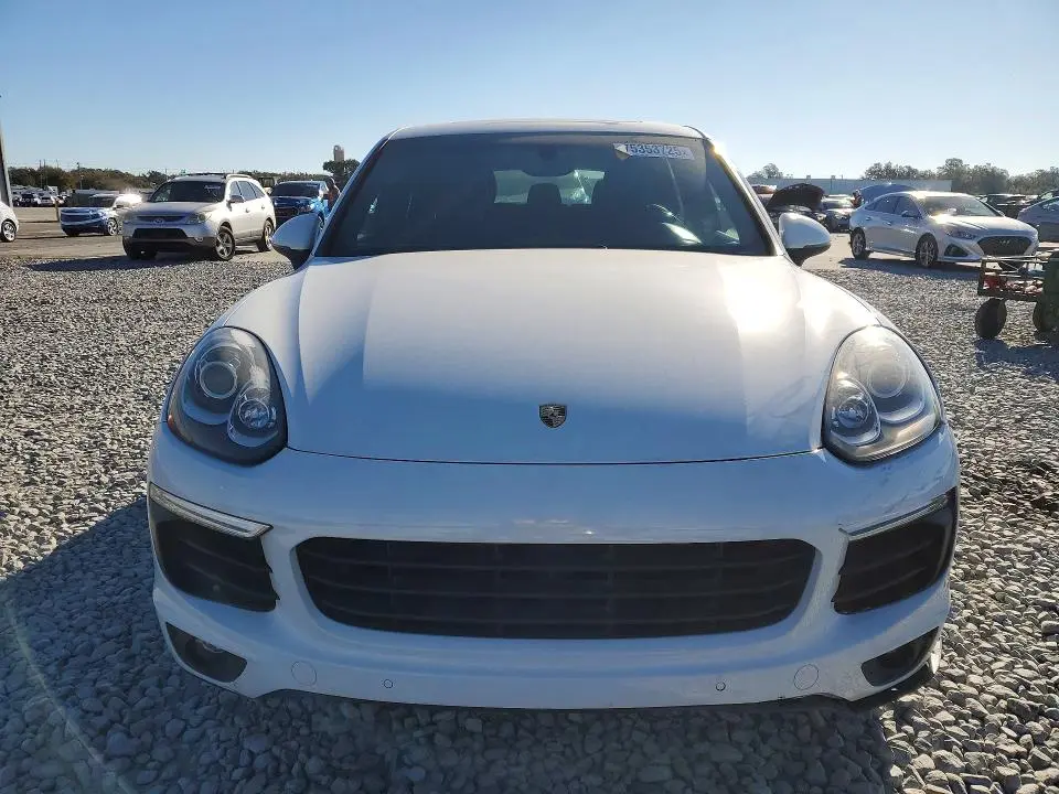 2016 PORSCHE CAYENNE   