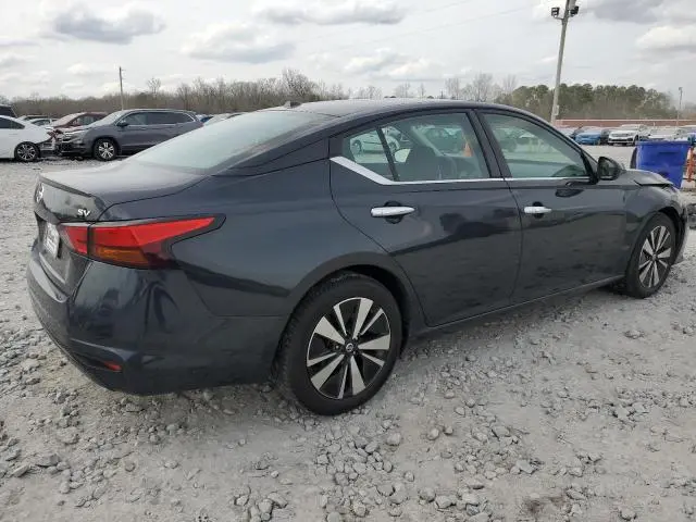 2022 NISSAN ALTIMA SV  