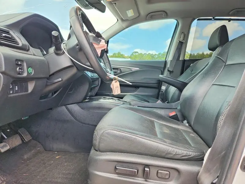 2021 HONDA PILOT SE  