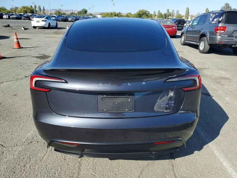 2024 TESLA MODEL 3   