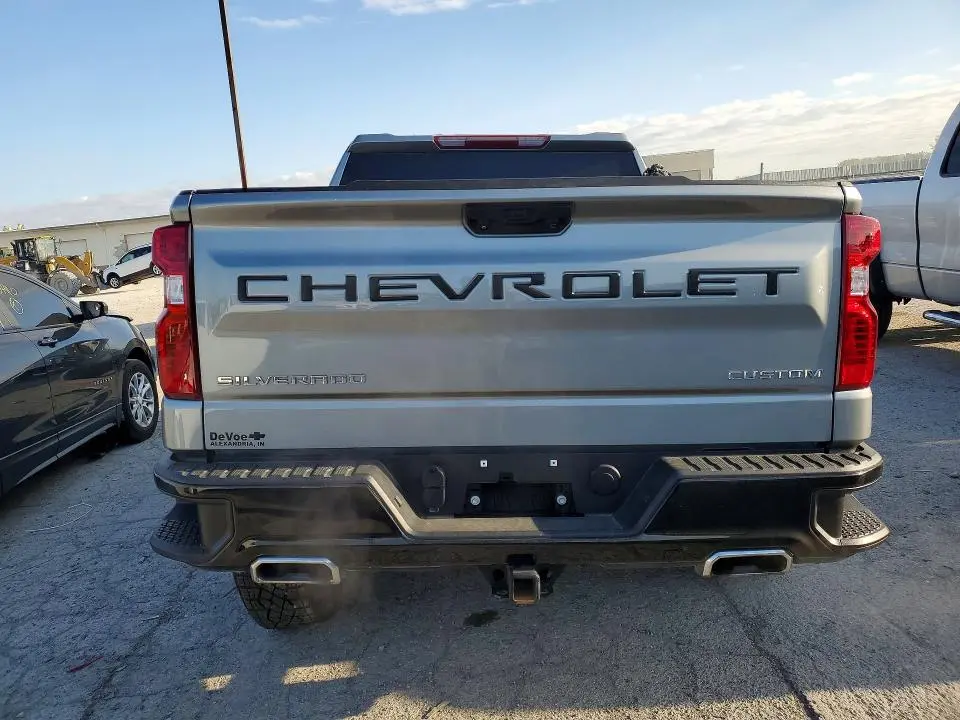 2024 CHEVROLET SILVERADO K1500 TRAIL BOSS CUSTOM  