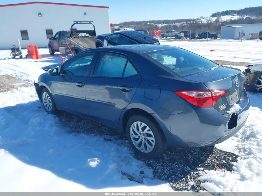 2018 TOYOTA COROLLA LE