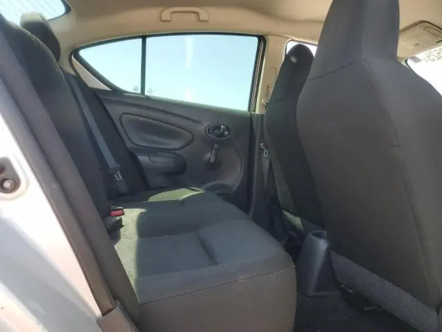 2017 NISSAN VERSA S  
