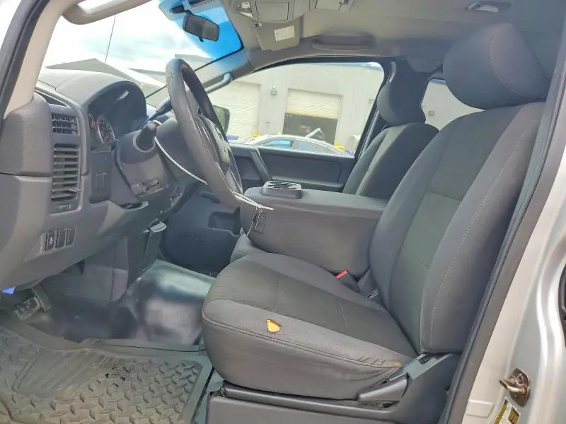 2014 NISSAN TITAN S  