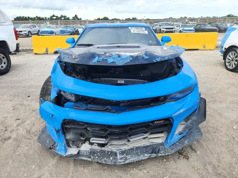 2022 CHEVROLET CAMARO LT1  