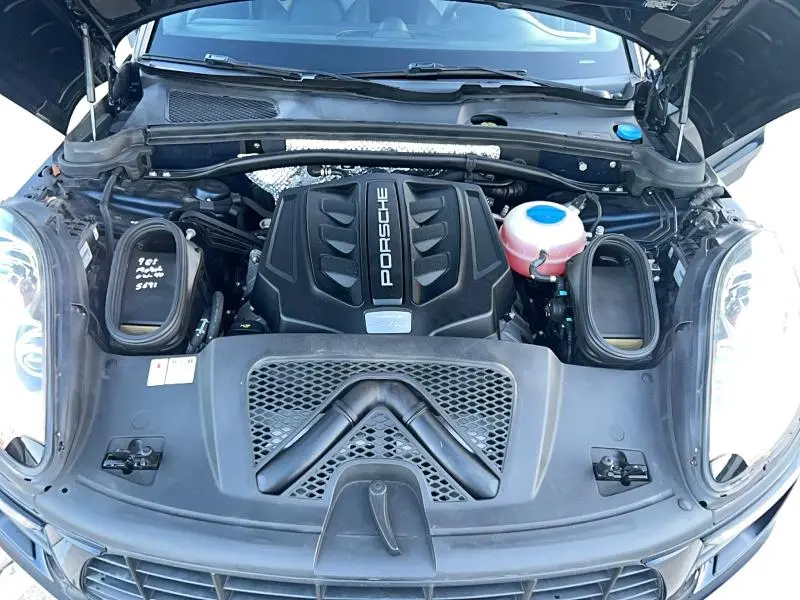 2018 PORSCHE MACAN S  