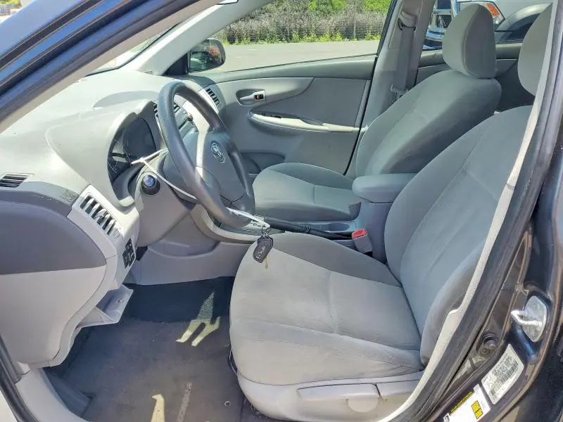 2010 TOYOTA COROLLA BASE  
