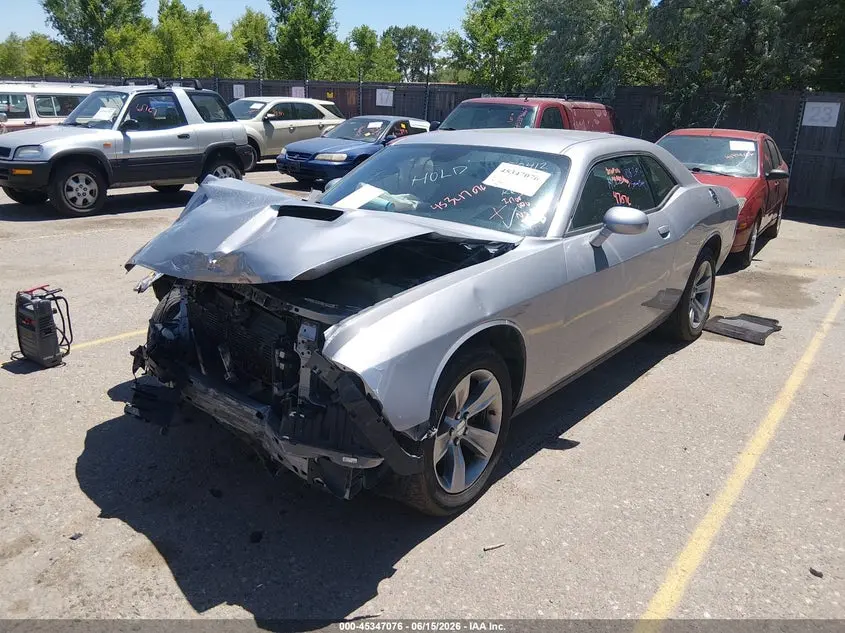 2016 DODGE CHALLENGER SXT