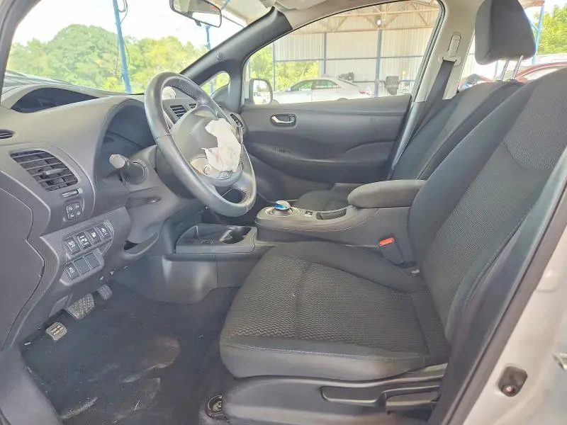 2013 NISSAN LEAF S  