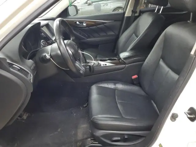 2018 INFINITI Q50 LUXE  