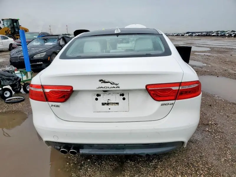 2017 JAGUAR XE   