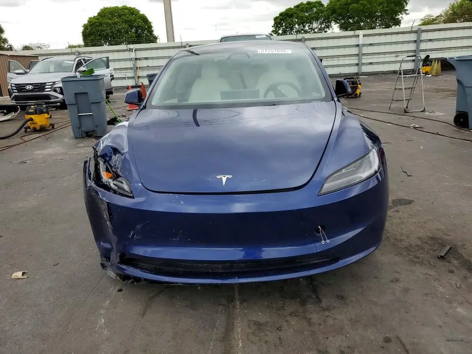 2025 TESLA MODEL 3   