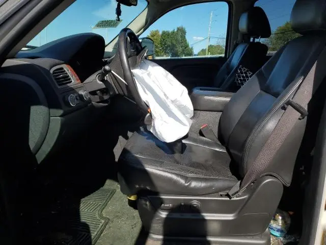 2011 CHEVROLET TAHOE K1500 LTZ  