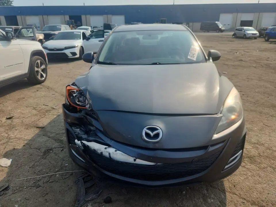 2010 MAZDA 3 S  