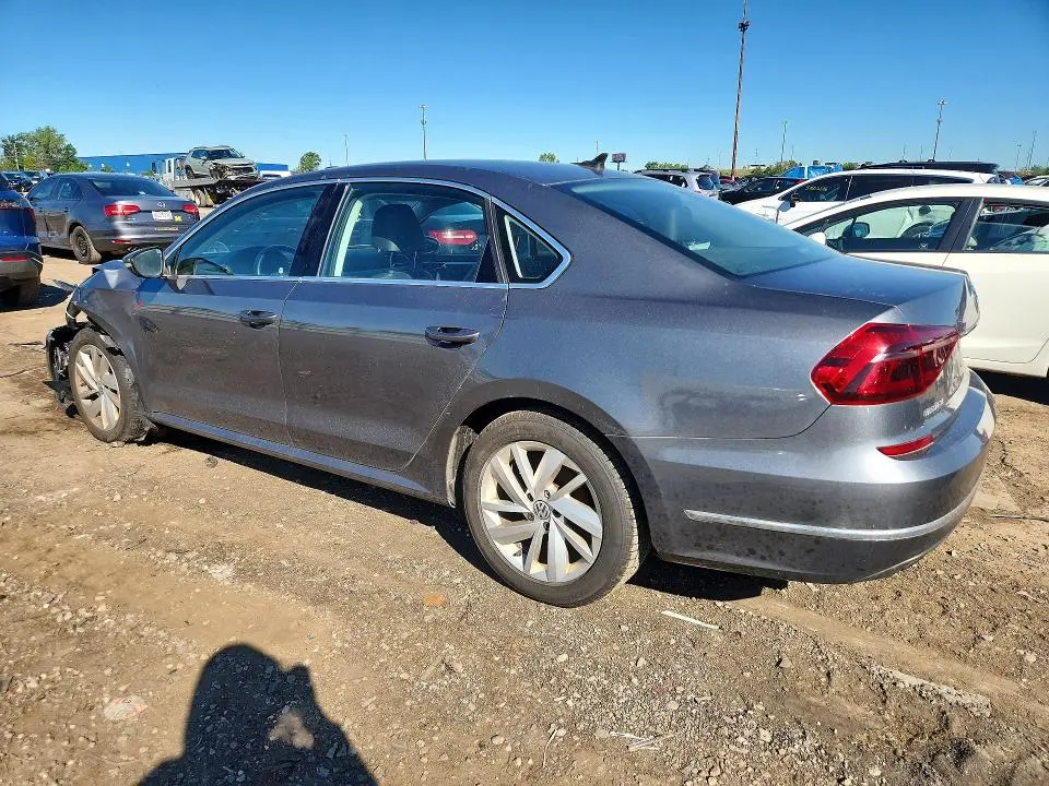 2018 VOLKSWAGEN PASSAT SE  