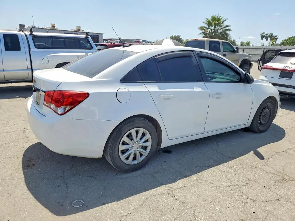 2014 CHEVROLET CRUZE LS  
