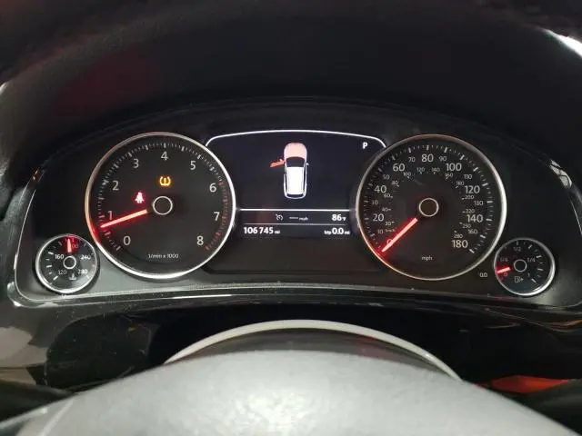 2013 VOLKSWAGEN TOUAREG V6  