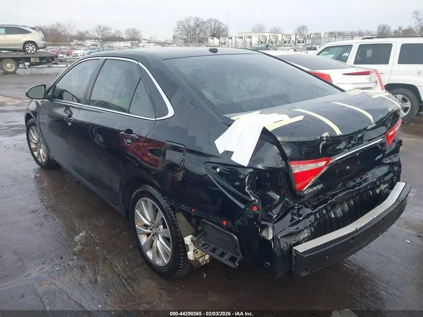 2017 TOYOTA CAMRY XLE