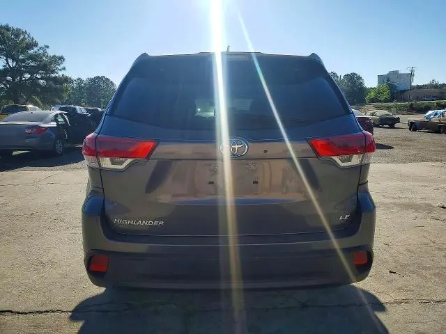 2019 TOYOTA HIGHLANDER LE PLUS  