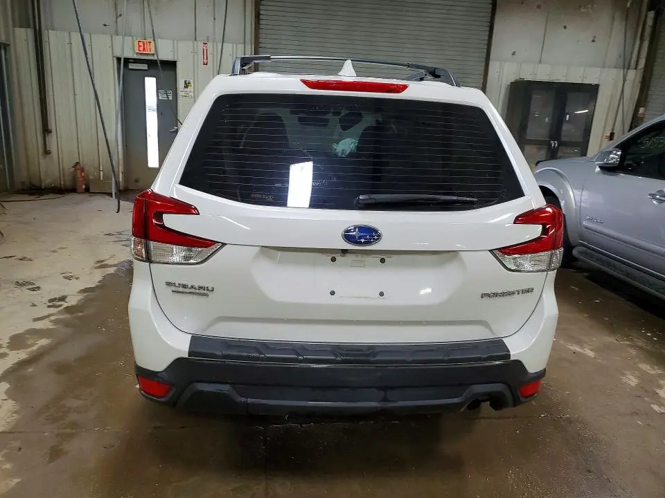 2019 SUBARU FORESTER   