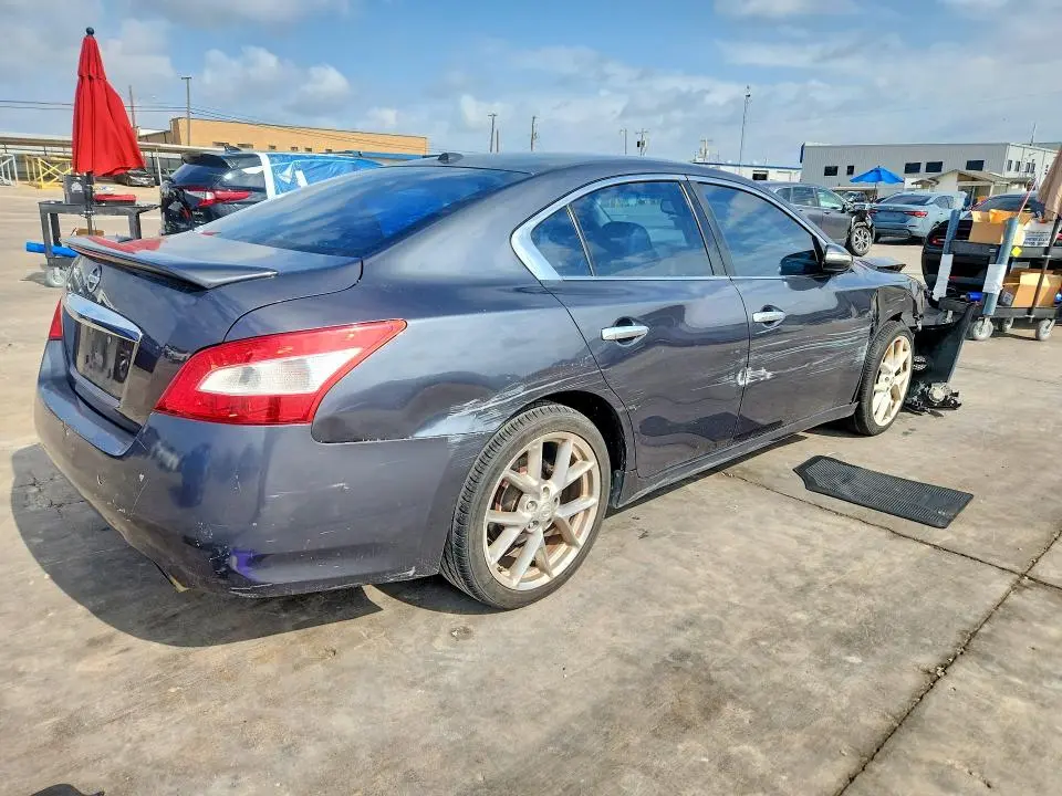 2010 NISSAN MAXIMA 3.5 S  