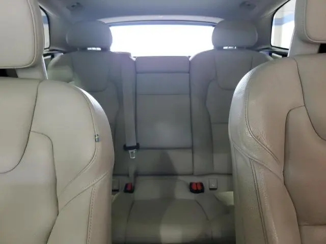2018 VOLVO XC60 T5 MOMENTUM  