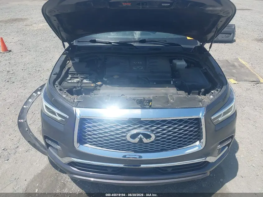 2022 INFINITI QX80 LUXE