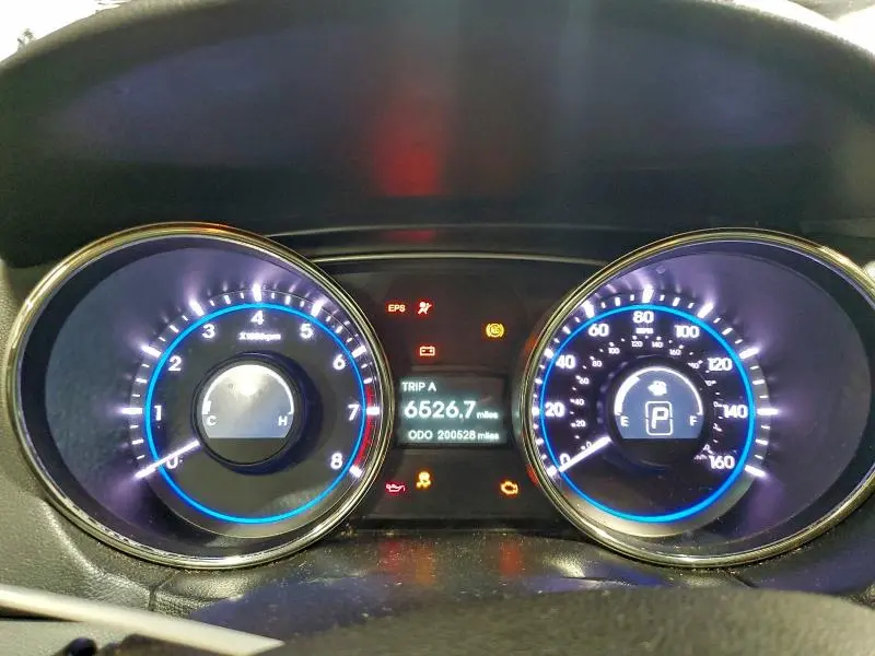 2012 HYUNDAI SONATA GLS  