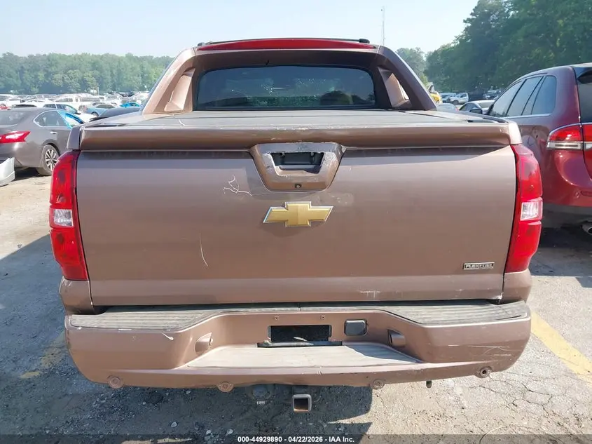 2011 CHEVROLET AVALANCHE 1500 LTZ