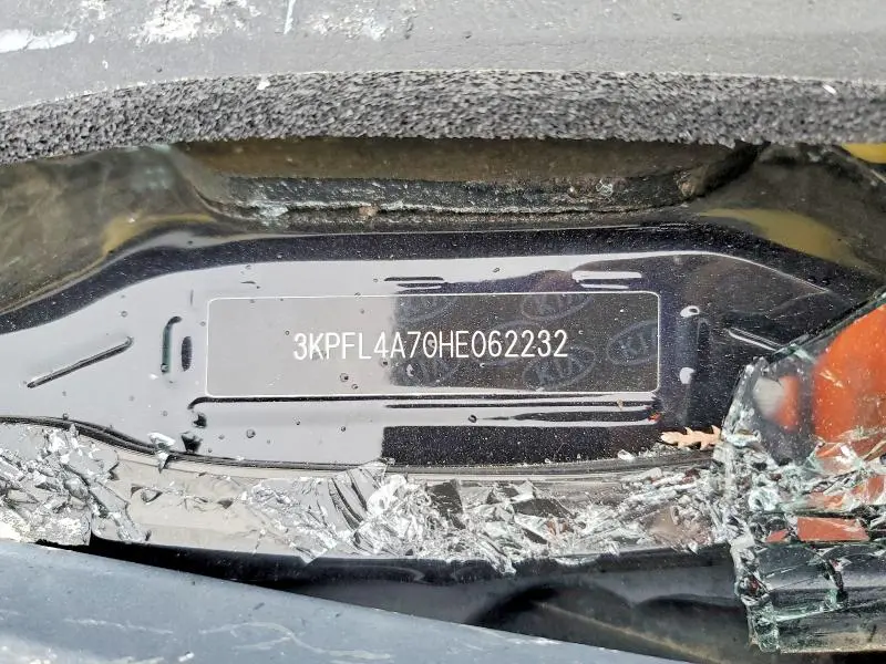 2017 KIA FORTE LX  