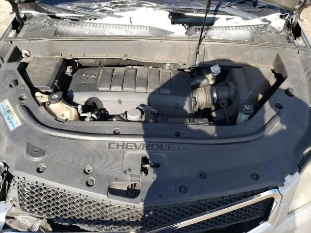 2010 CHEVROLET TRAVERSE LS  